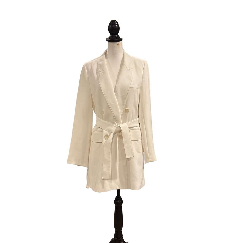 Zara Cream Women's Oversized Belted Blazer. Small. Like new!